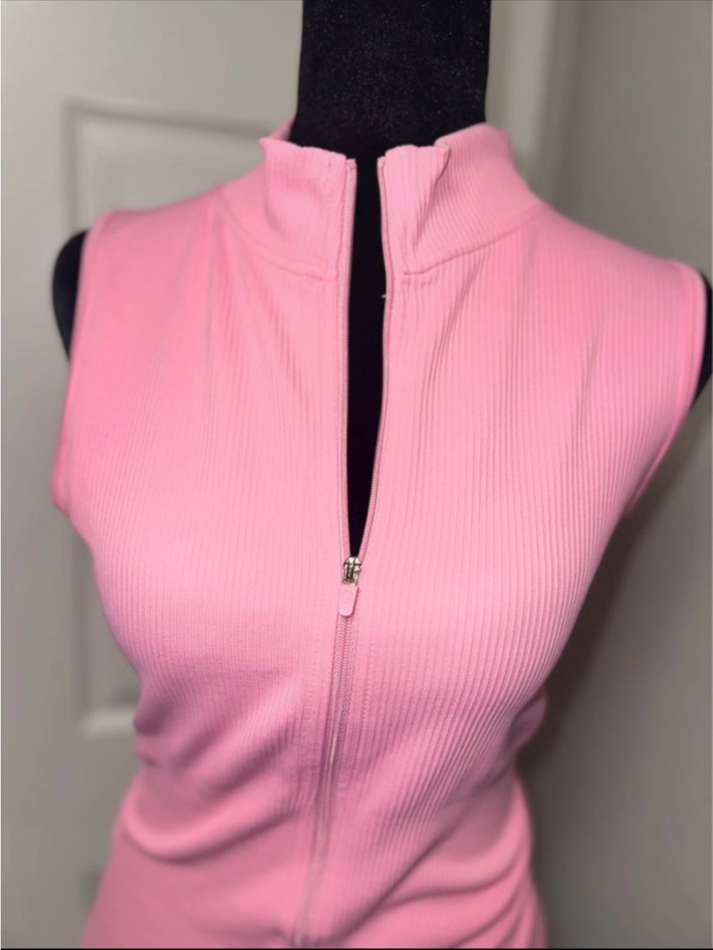 Sleeveless Pink Ribbed Zip-Front Bodysuit - Picture 3 of 3